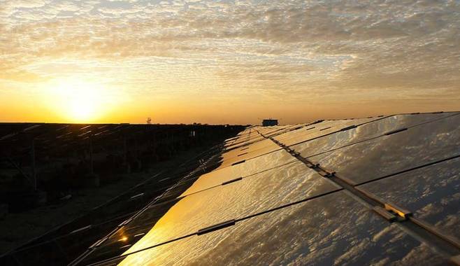 Одна из крупнейших в мире солнечных электростанций появилась в Индии