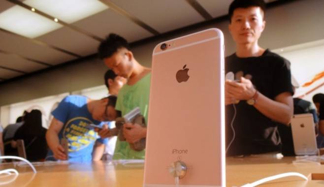Падение продаж смартфонов Apple продолжиться даже после старта реализации iPhone 7